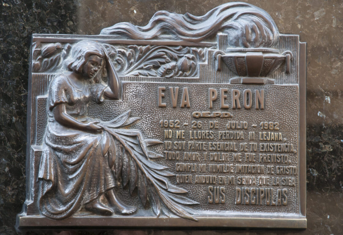Plaque on Eva Peron's grave showing the immortal line 'don't cry for me', at Recoleta Cemetery in Buenos Aires
