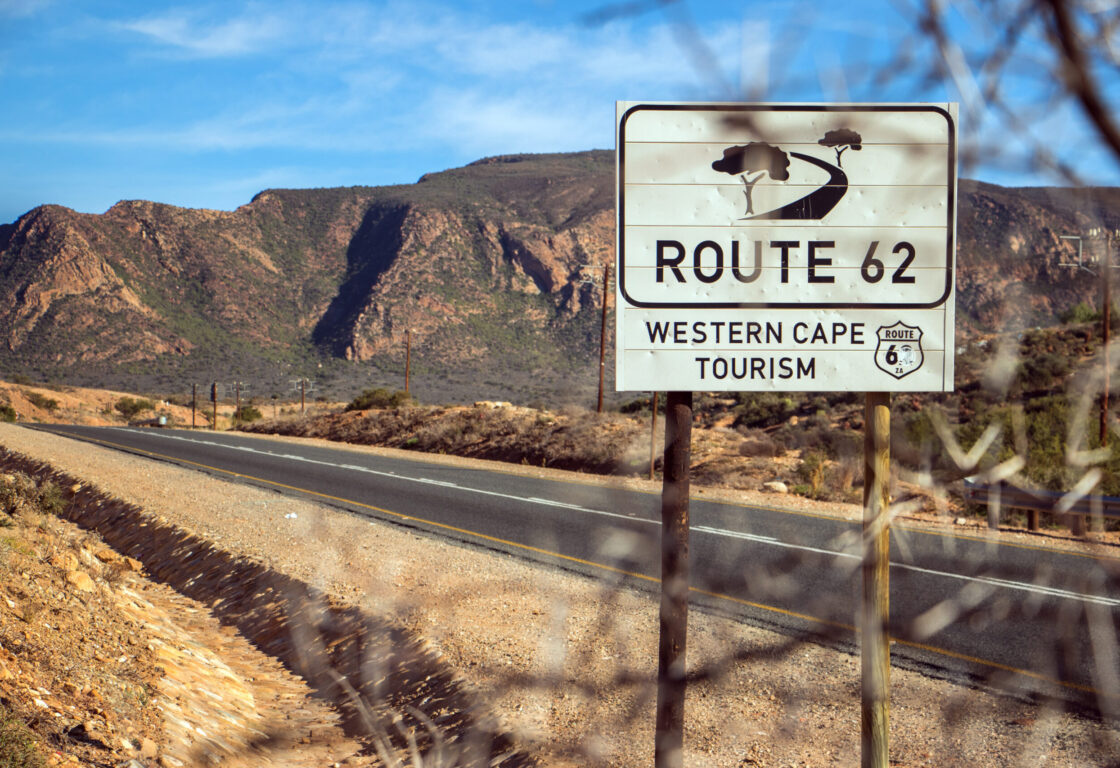 Route 62 from Oudtshoorn with Swartberg mountain range