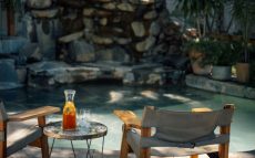 Chundukwa-River-Lodge-ZAM-seats-by-the-pool