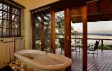 A bath with a view at Muchenje Safari Lodge!