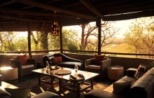 The guest lounge at Muchenje Safari Lodge